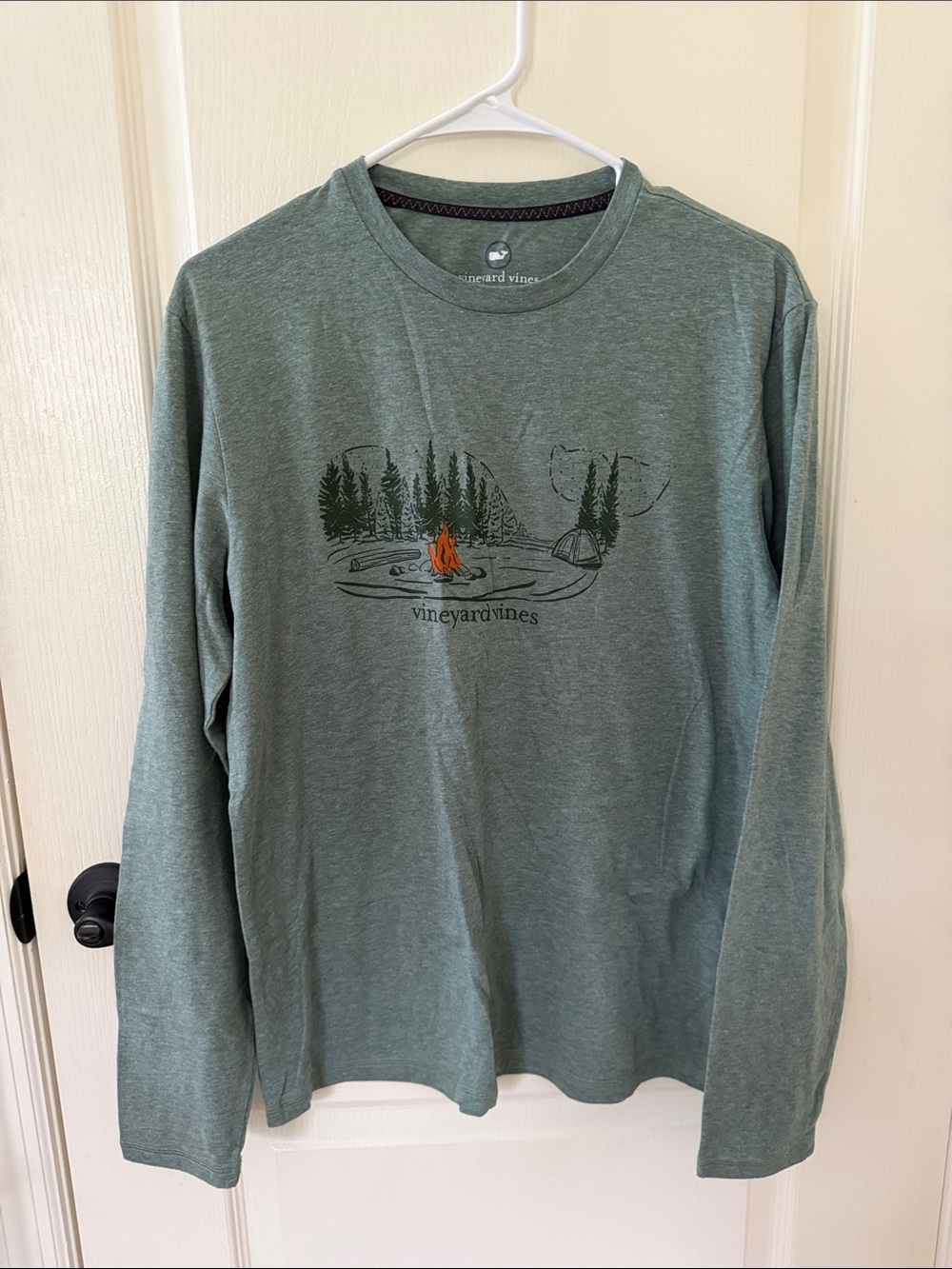 Vineyard Vines Forest Green Long-Sleeve Campfire Graphic Tee